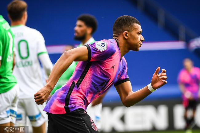  姆巴佩梅开二度，巴黎圣日耳曼逆转图卢兹  