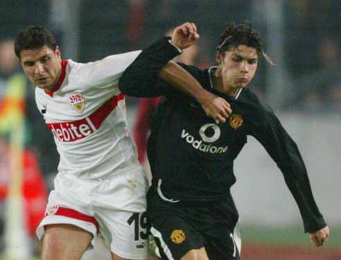  德甲揭幕战爆冷，升班马掀翻传统劲旅  