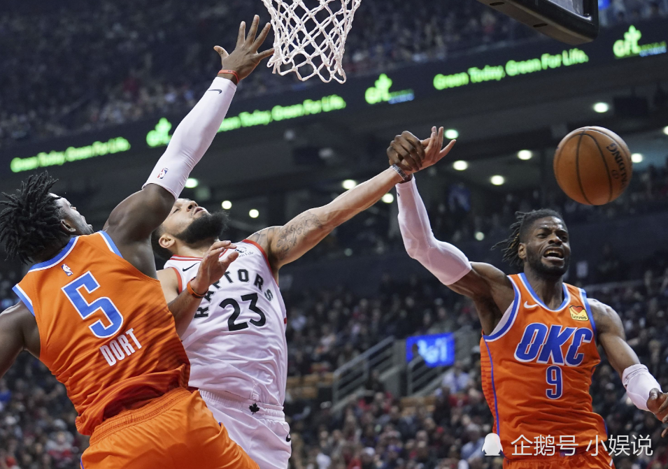  艾顿统治篮板太阳轻取马刺向着西部前列迈进